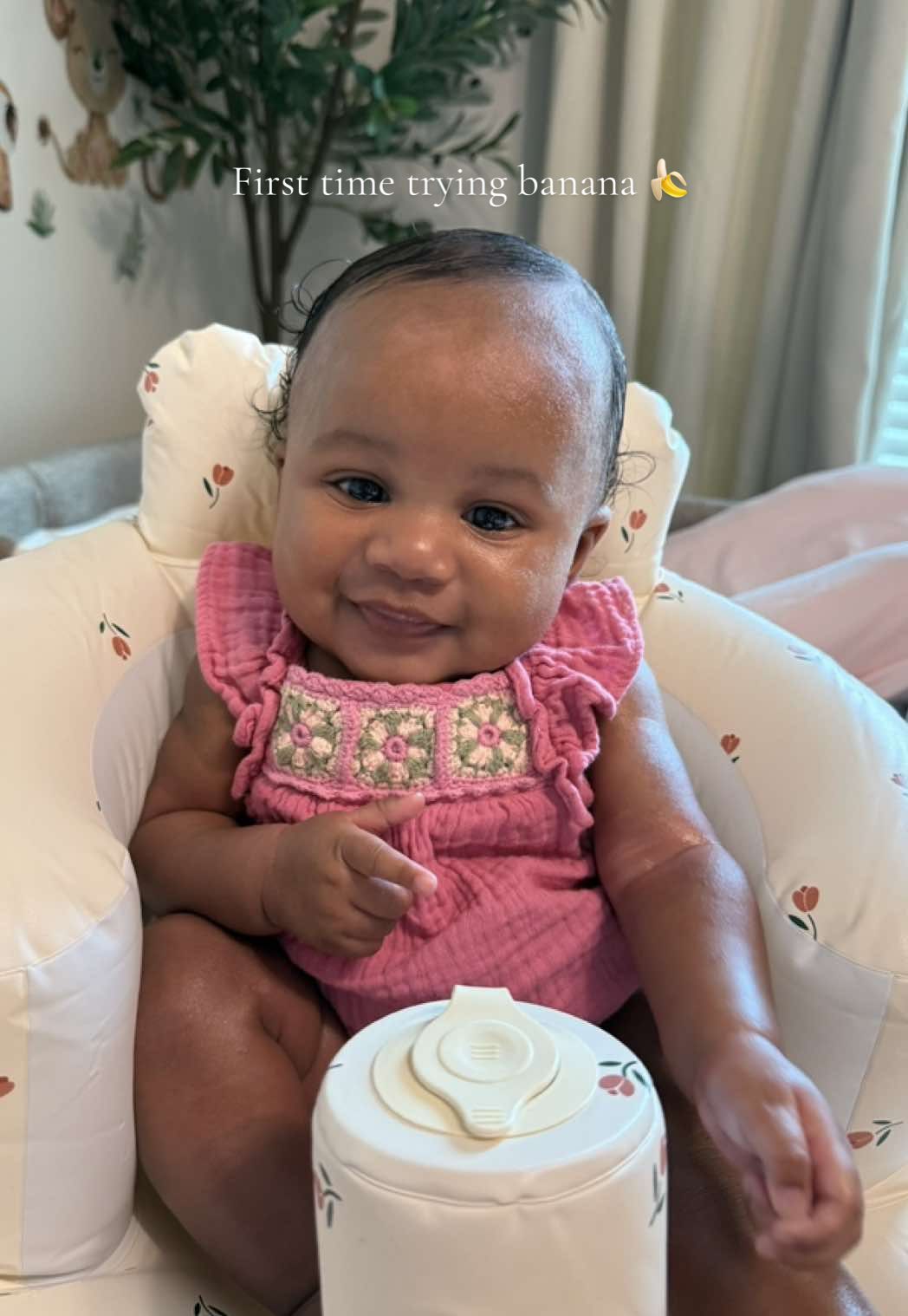 safe to say, she likes it 😂🥹❤️ #4monthsold #firstfoods 