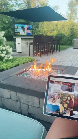 (fall) pinterest + bip + fire = ideal evening 🤗 @pinterest @Bachelor In Paradise #postgrad #pinterest #nightroutine #fall #fallvibes #fallaesthetic 