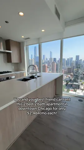 Old Town 2 bed/2 bath with an indoor basketball court! #chicago #apartment #apartmenttour #realestate #foryou 