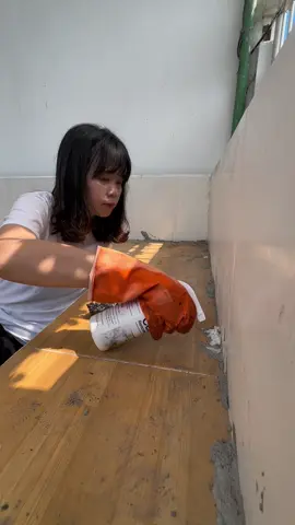 PR setiap habis renov rumah🫣 Sisa noda semen sama cat? Ga usa drama lagi kalau pakai genio cement cleaner‼️ Udah lama jadi andalanku👌@Genio Official #geniostore #geniocement #pembersihsemen #pembersihcat #pembersihkeramik 