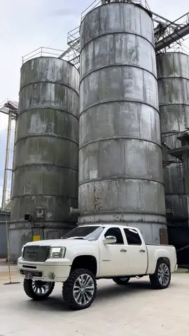 gimme ideas thanks bye                                     #squatttrucks #leanbean #fyppppppppppppppppppppppp #denali #26s 