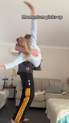 It hurts but I highly recommend finding a big strong man to do this with #couplestiktok #couple #boyfriend #fyp #iflylikepapergethighlikeplanes #australia #girlfriend 
