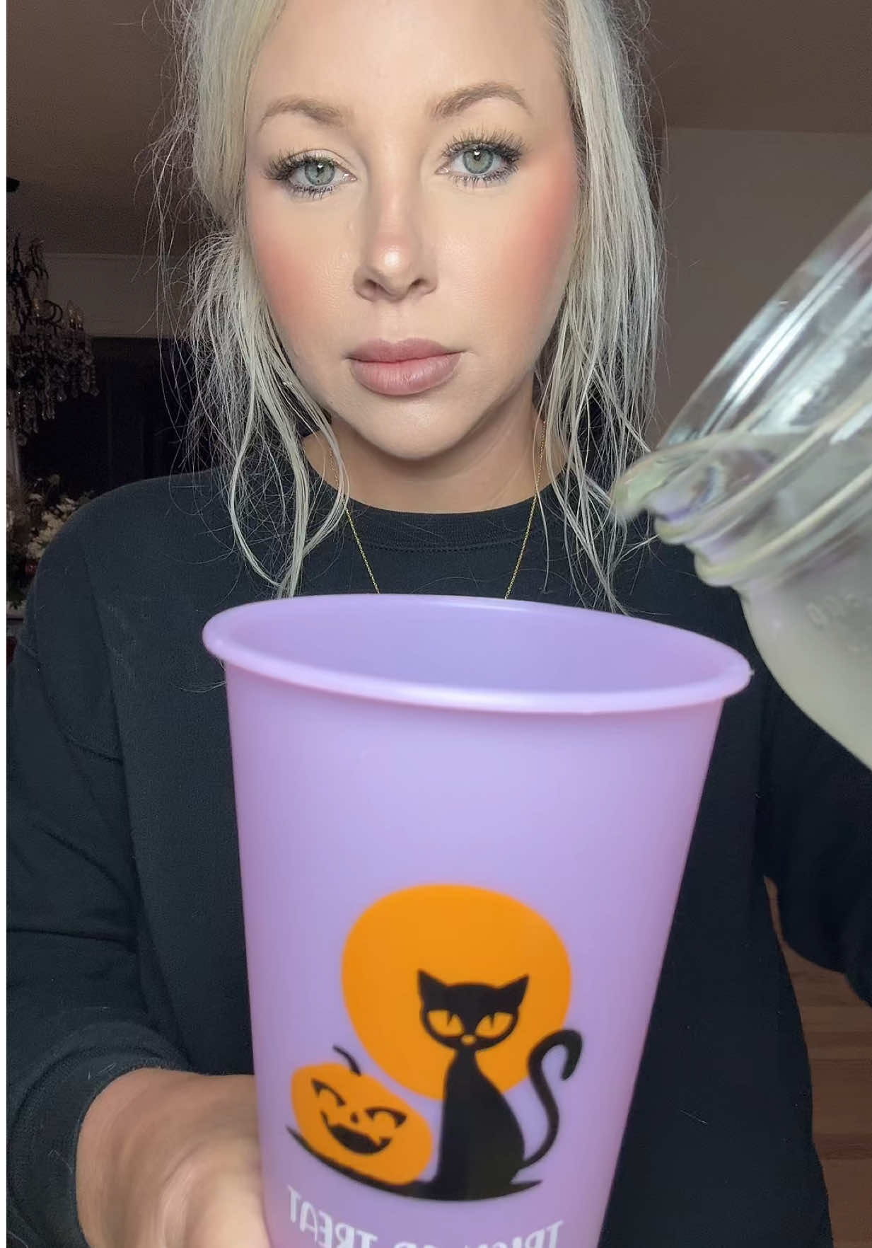 These are so fun🤩🤩🤩#ColdActivatedCups #ColorChangingCups #SpookyThemedCups #TikTokShop