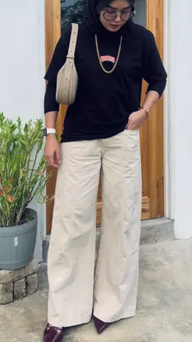 sumpah cantik gila kan seluar ni!😍 cepat beli korang best dooh2 💯 #baggypants #pantsforwomen #fyp #fypage #foryou 