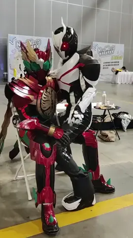 Kamen rider ooo x ark one #cosplay #kamenrider #kamenriderooo #kamenrideroootajadoleternity  #kamenriderooo10th #kamenriderzeroone #kamenriderarkone #dat09067 #fyp 