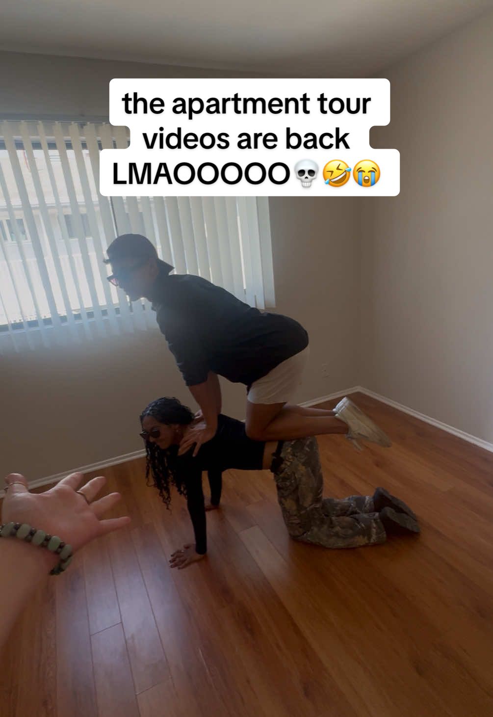actual tears in my eyes. please watch this😭😭💀 @Tiff @Andrew #apartmenttour #fyp #la #freewill #housetour #posing #viral 