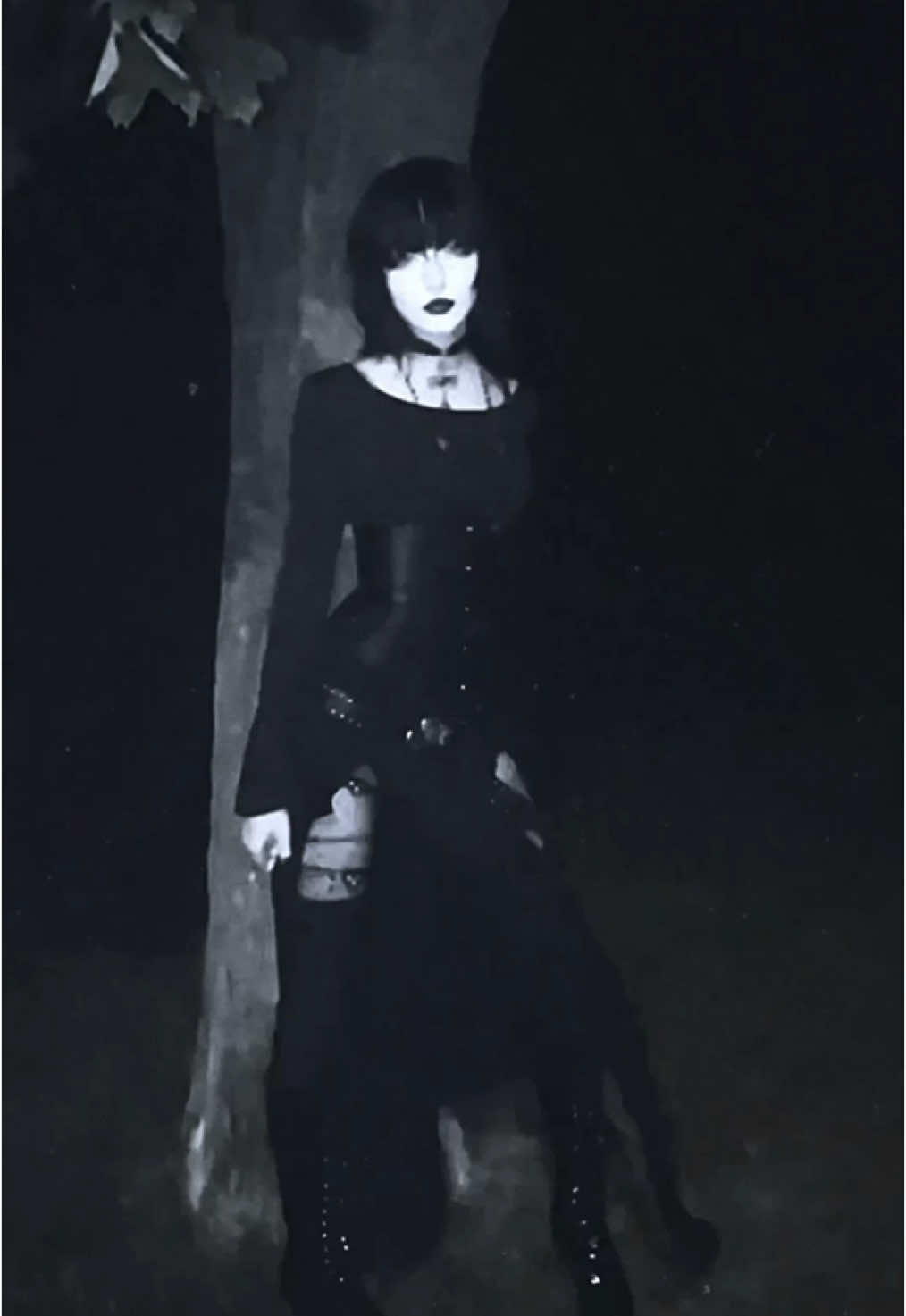 real life vampire 🖤 #goth #gothic #gothgirl #alt #alttiktok #gothtok #gothmakeup #gothicstyle #gothicgirl #alternative #fyp #fashion #altfashion #vampire 