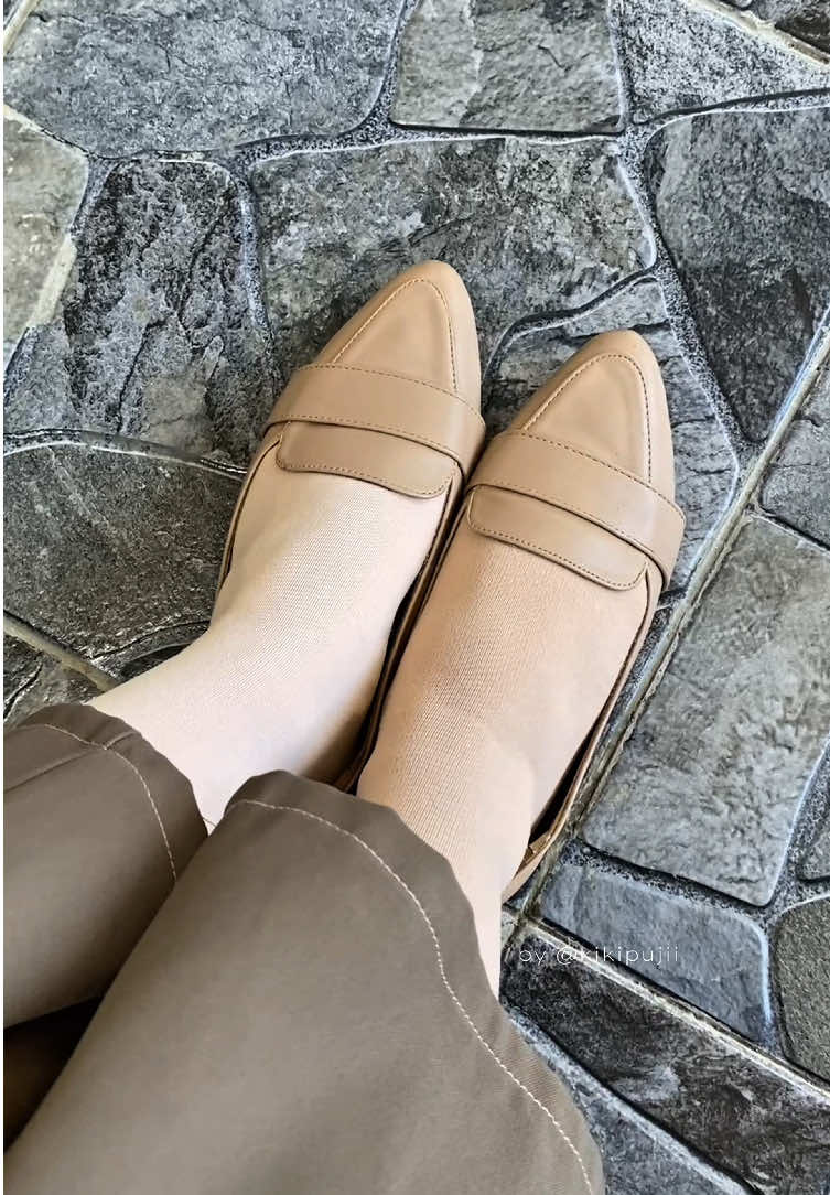 Kaos kaki jempol wanita #kaoskaki #kaoskakijempol #kaoskakimuslimah #kaoskakiwanita 