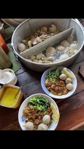 #baksosengonwonogiri #baksowonogiri #kulinercirebon #fypシ゚viral #xyzbca #gegesikcirebon 