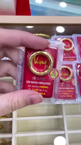 Hàng sẵn tại cửa hàng Hoàn Kiếm,Ac cần alo e nhé giá cả bao rẻ toàn thị trường #vang #dautuvang #gold #vangbac 