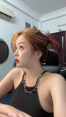 Đổi góc xíu ha #NhanVatChinh 