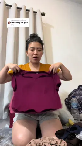Membalas @Indarti ti BB 85kg ambil pake size XXL ya kak 😍 Kaos V neck ini murah bangett 💗langsung beli 5 pcs aja beb 😍Sumpah ini cakep banget dipake di badan keliatan badan lebih langsing 😭😍👌bahan nya juga adem dan melar banget jadi muat BB JUMBO juga ya 💗#kaosvneck #kaosvneckcewek #kaosvneckwanita #kaosvneckjumbo #kaoswanita #bajuatasanwanita #atasanwanita  