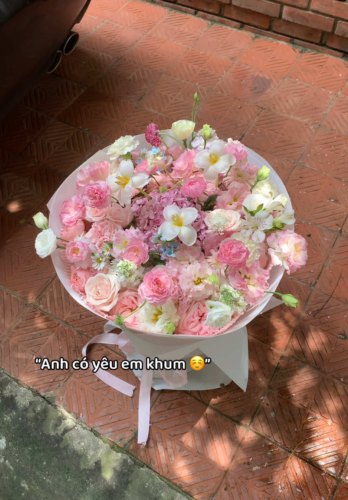 Anh có yêu em khumm 🤭 #hoa #xuhuong #fyp #hanoi #viral #xh #hoamix #hoahong 