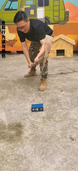 Short circuit breakdown and fire test of ternary lithium battery and lithium iron phosphate #energystoragesystem #householdenergystorage #newenergy #16kwhbattery #energystoragelithiumbattery #lithiumbattery #lithiumironphosphatebattery #solar #bms #lifepo4 #household#power#manufacturing