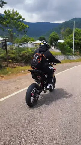 🚀#fyp #fyppppppppppppppppppppppp #xbyzca #crfsupermoto #crf #supermoto 