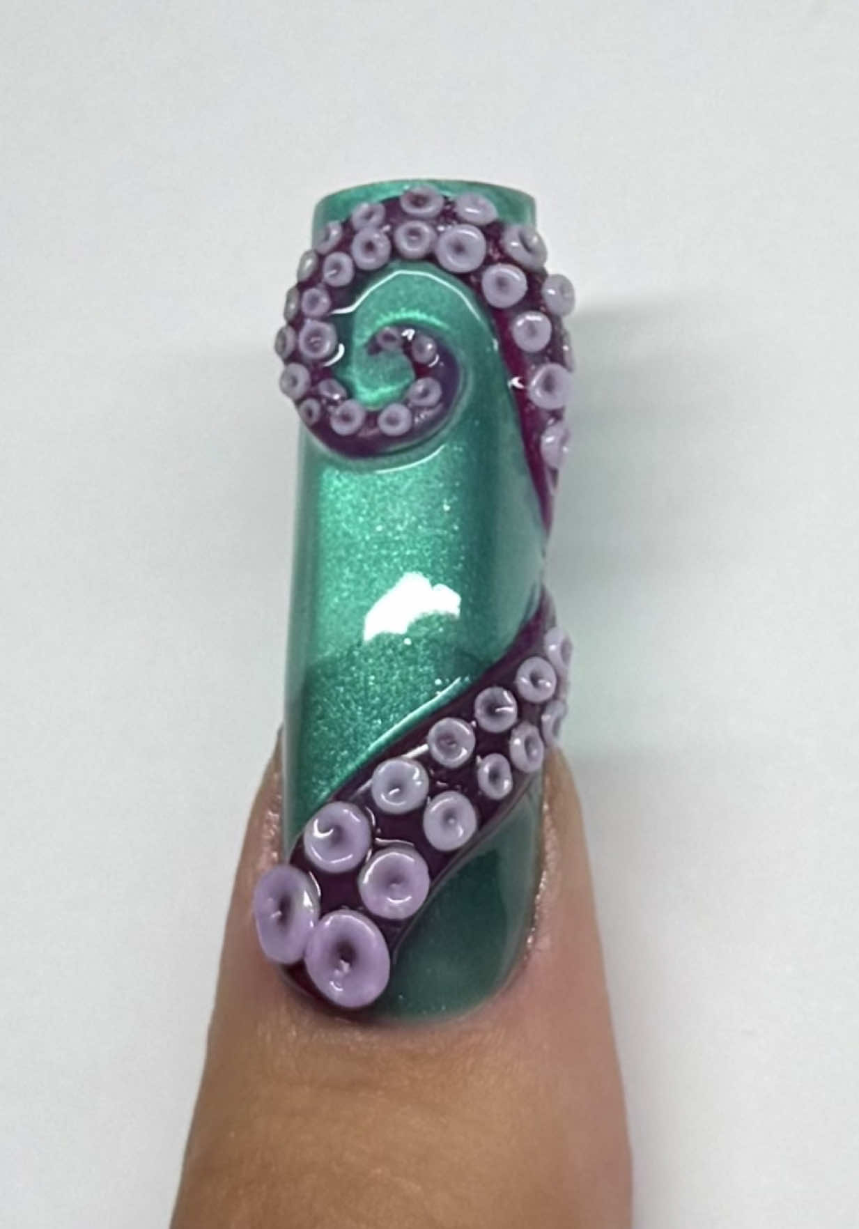 The real aliens live among us🪼🐡🐙🦑 Base colour: DREAMY SEA Cat Eye Gel @born pretty  @nailedbyet on IG😁 #nails #nailart #nailtech #nailtutorial #nailinspo #summernails #naildesign 