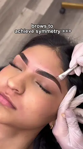 Are you having trouble shaping your eyebrows? This product does it for you,enjoy flawless eyebrows all day. In other words, it's the same. ✔💯 #2in1eyebrow #eyebrows ##eyebrowtutorial