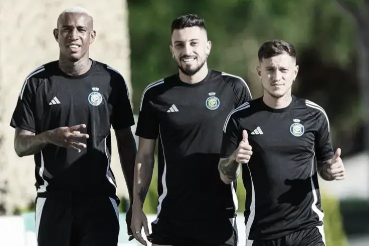 ‏كأن مافترقنا يوم   ولا سهرنا مع الهجران انا الي اخترت نسيانك وذكرني بك النسيان كان مافترقنا يوم  ولا سهرنا مع الهجران انا الي اخترت نسيانك وذكرني بك السيان علاقتنا انتهت بالحب لك اللٰه نسيت من كم عام  انا ادري ان الأمل رمد  ماضينا نسانا ونام علاقتنا انتهت بالحب لك اللٰه نسيت من كم عام  انا ادري ان الأمل رمد  ماضينا نسانا ونام #اوتافيو #تاليسكا #تيليس😔 