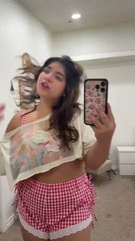 i love when tiktok glitches like this its so cool 😍