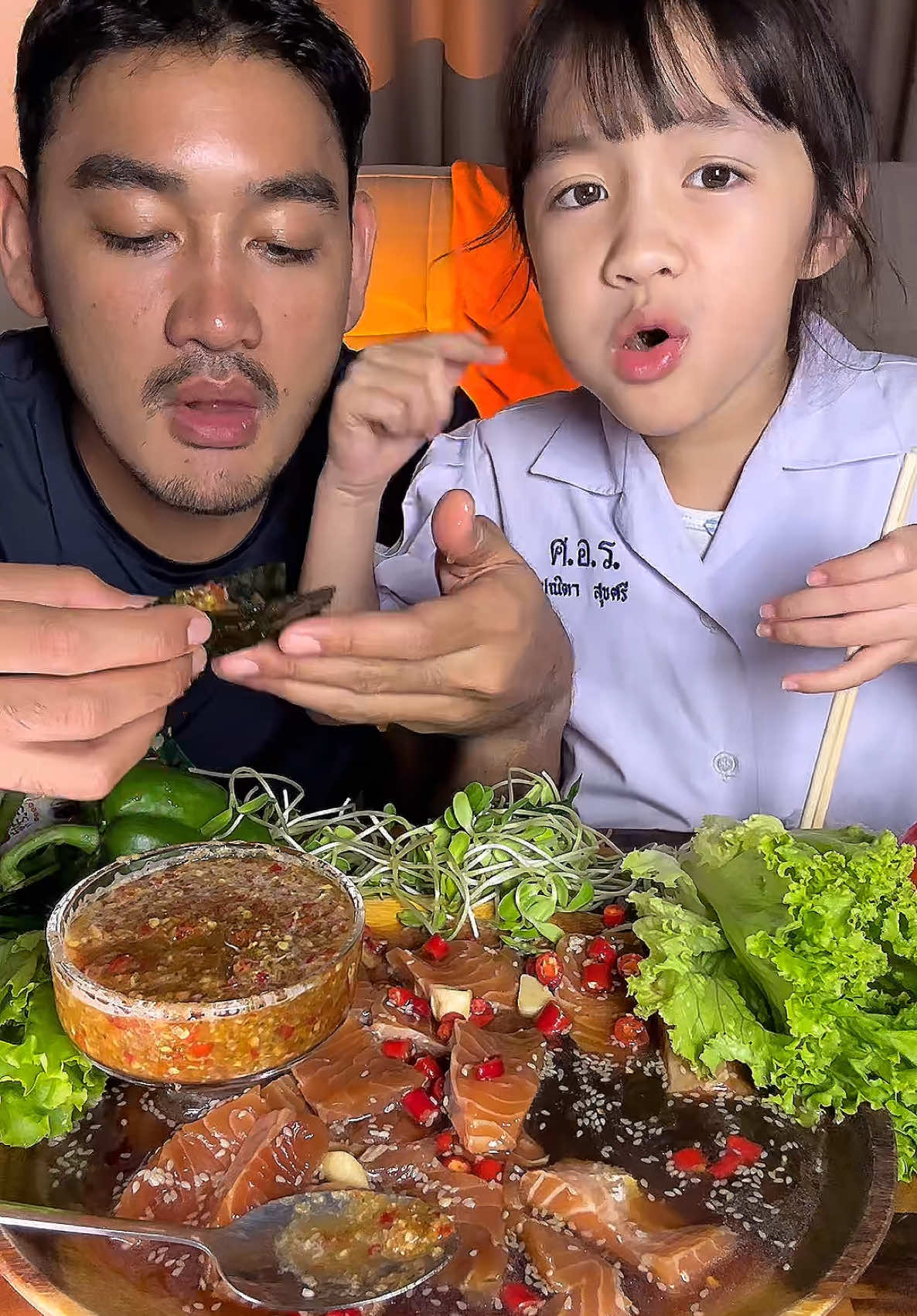 ก็ฉันกินเป็นแต่ส้มตำเนาะ #ตั้มมี่หิวข้าวนะ #ตั้มมี่หิวข้าว #ตั้มมี่channel #น้องของขวัญ #คู่กัด 