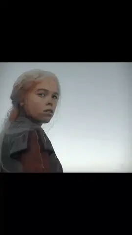 ella es la elegida aunque esté todo el mundo en contra yo la seguiré a dónde sea #lacasadeldragon #rhaenyratargaryen #queenrhaenyratargaryen #rhaenyratargaryenedit #houseofthedragon #byzcxa #housetargaryen #targaryen #youngrhaenyratargaryen #teamblack 