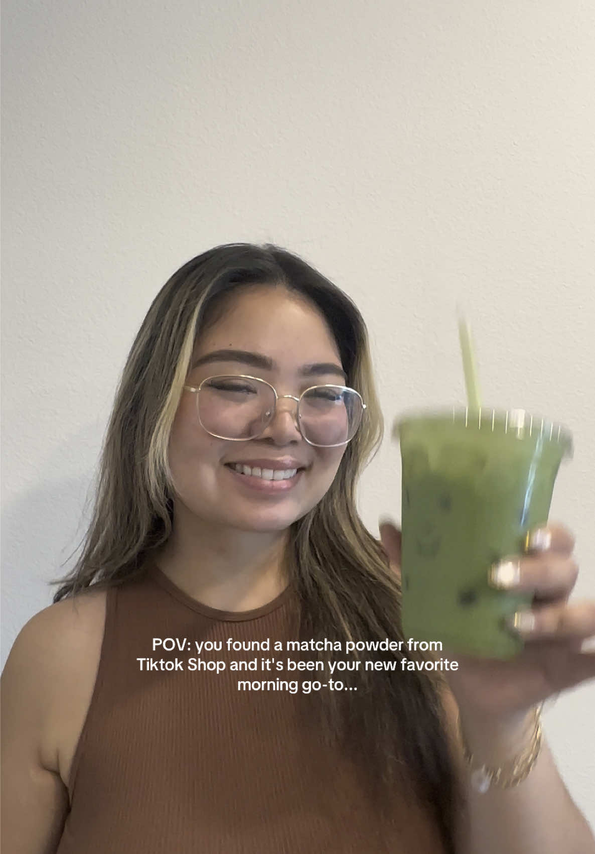 WHO WOULDVE THOUGHT THAT THIS MATCHA IS SOO FREACKING GOOD! It's been my newest favorite, ngl! #matcha #ugccontentcreator #matchalover #matchalatte #matchasundays #icedmatchalatte #matchalatte 