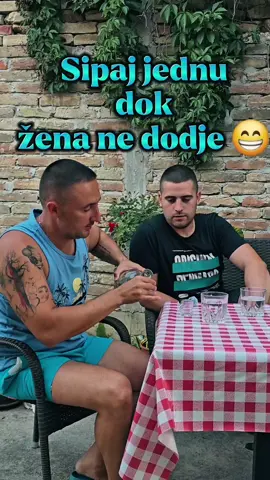 💬 Popili smo po jednu i Nikola se oduševio kako je fina voda 😁 I stvarno jeste – čista, hladna, bez ukusa hlora i plastike. Od kad imamo Fina Voda filter, više ne razmišljamo da li je voda dobra – znamo da jeste! 💧 🎁 Uz moj kod Darude321 dobijaš čak 6 MESECI GRATIS korišćenja filter sistema! 📞 Samo pozovi  063/460-469  i reci Darude321 – ostalo prepusti njima. #FinaVoda #Darude321 #Gratis6Meseci #FilteriZaVodu #ZdravZivot
