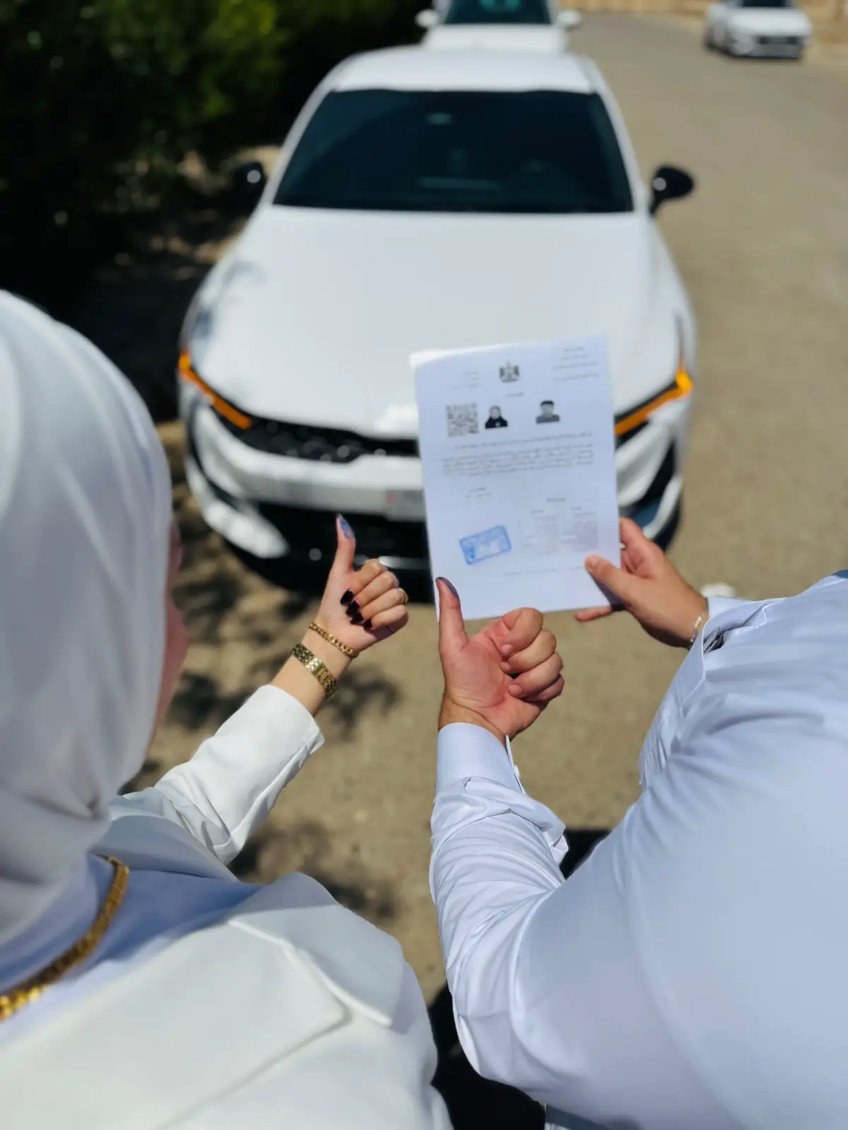 “بحمد الله وتوفيقه، تم عقد قراني اليوم على من اختارها قلبي شريكةً لحياتي. نسأل الله أن يتمم لنا على خير، وأن يجعل بيننا مودة ورحمة. دعواتكم لنا بحياة سعيدة مباركة 💍💞@عكاب جاسم 
