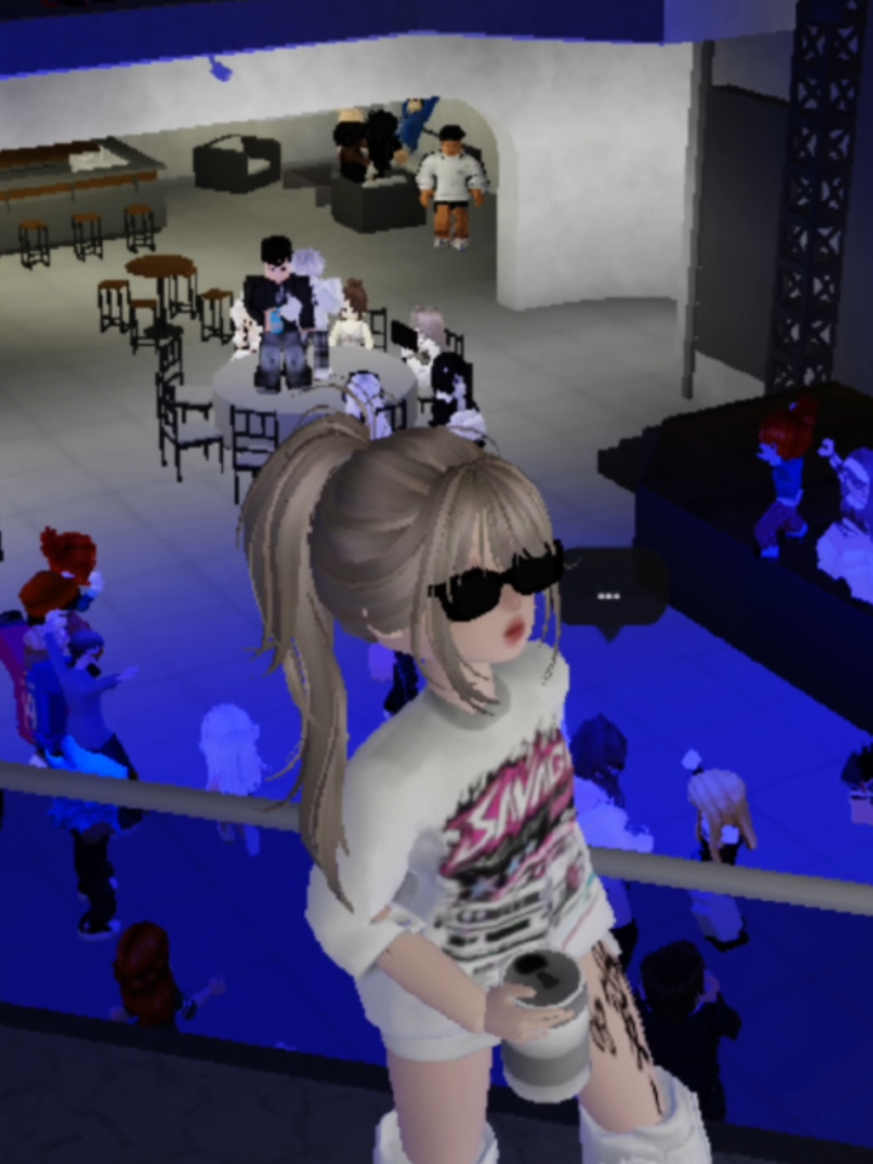 ketutup dlu bentar yaa😭💃 #ootdroblox #roblox #salondefiestas #salondefiestasroblox💃🏻💃🏻 #fyp #ootdroblox 