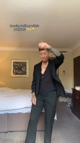 Magic hands 😂 #ivf #ivfjourney #dance #trend
