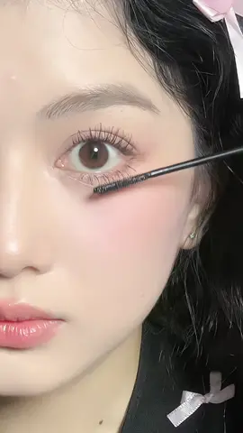 Một lần chải là đủ! Chuốt ra hàng mi dài miên man! #focallure #focallurevn #focalluremascara #swipetolengthen #TikTokBeautyFestVN