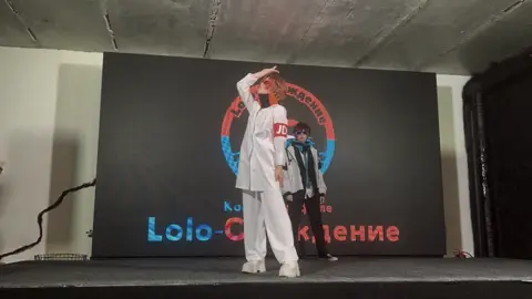 [тгк: wixtexxlmao] это наше ПЕРВОЕ дефиле, не судите строго #лололошка #джондейвихаррис #лолоцест #косплей #дефиле 