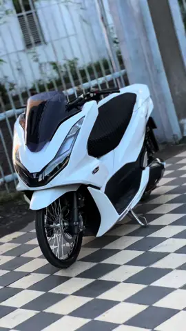 🥰🥰 #penggunaring17 #surabayaculturestyle #savering17 #pcx160modifikasi #pcxplatl #pcx160 #tsid #fyp 