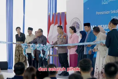 20 Juli 1825, dimulainya Perang Diponegoro. 20 Juli 2025, 200 tahun sesudahnya, dimulainya perang melawan dominasi ekonomi asing. Dengan terwujudnya kawah candradimuka untuk mendidik calon-calon pemimpin bangsa. Di bidang sains, teknologi, olahraga, seni, ekonomi, politik dan aneka sektor kehidupan. Dengan lahirnya SMA @Global Darussalam Academy dan @SMA Kemala Taruna Bhayangkara di Jogja, dua pionir ekosistem SMA boarding Unggulan Garuda. Terimakasih atas dukungan penuh Kapolri @listyosigitp dan jajaran @ssdmpolri mulai proses seleksi hingga mewujudkan siswa-siswi unggulan. Terpilih 187 dari 11.765 pendaftar, dengan IQ > 120 atau rerata nilai Matematika, IPA dan Bahasa Inggris > 80. Terimakasih juga kami haturkan kepada Bapak Menko Pembangunan Manusia dan Kebudayaan Prof @pratikno  atas keksediaannya meresmikan Pembukaan Sekolah. Juga atas kehadiran Wamenkeu @anggitoabimanyu dan para pejabat lainnya yang tidak bisa saya sebut satu per satu. Ucapan terimakasih juga kami sampaikan kepada para tokoh pendidikan yang hadir. Semoga Allah SWT memberikan kekuatan, kemudahan, dan keikhlasan agar kami mampu mewujudkan cita-cita putra-putri terbaik bangsa ini. GDA, where we cultivate a #piousmoslem #lifelonglearner #globalcitizen and #worldclass #leader  #smagaruda #islamic #boardingschool #unggulan 