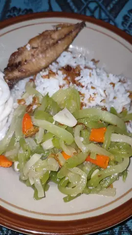 tumis labu siam (gondes),pedes segerrr 🤤  #labusiam #tumislabusiam  #gondes #masaksimple  #menurumahan #fypp #fypage #nganjuk24jam #nganjukkotaangin 