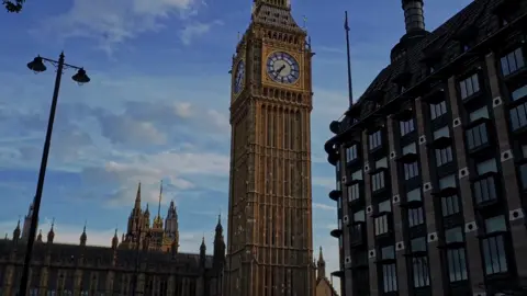 #uk #london #foryoupage #foryou #fyp #fy #viral #acc #بەریتانیا🇬🇧😍💫 #لەندەن🇬🇧 #ئەکتیڤبن🥀🖤ـہہـ٨ــہ #aktiv #🇬🇧🇬🇧 