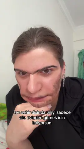 ya bir de farkli deneyim farkli tecrubeler icin ama kizlar istanbulda da baya iyi uniler var yani napicam ben ya tercih donemi yksden daha zormus kimse boyle soylememisti