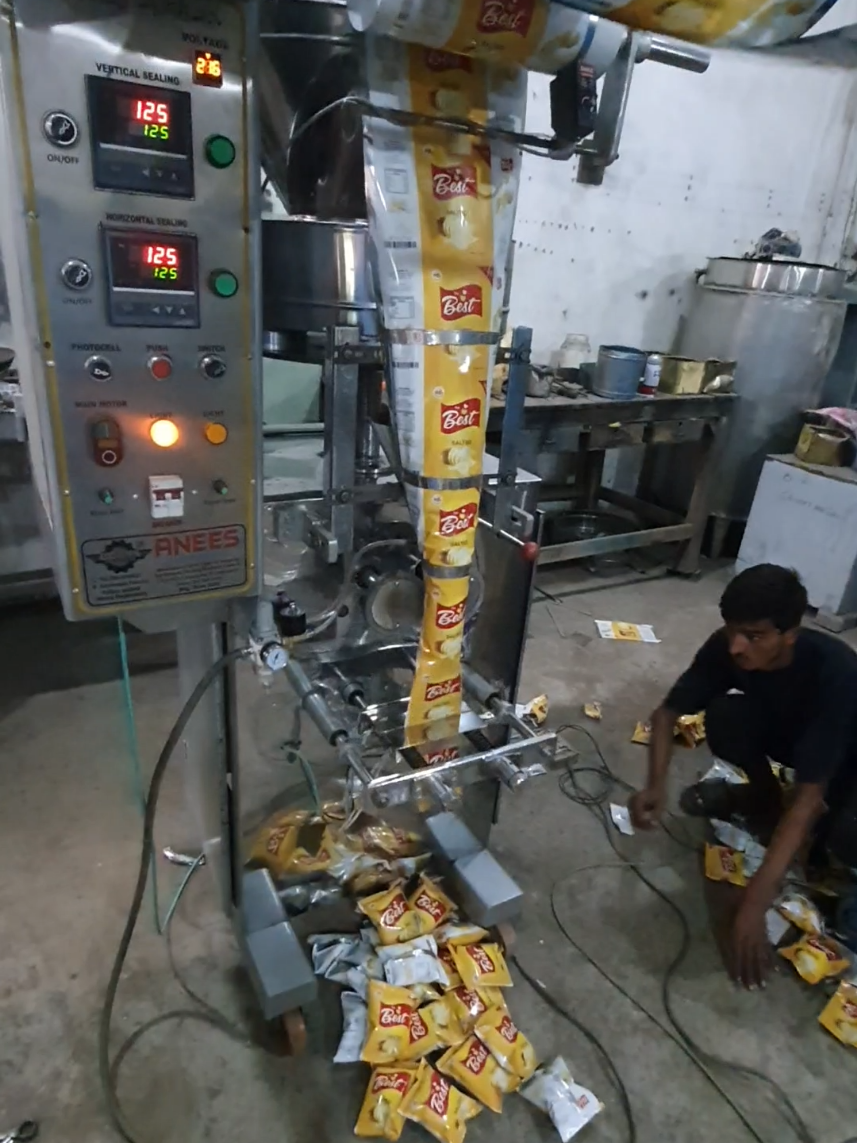 Aik Machine aur 10 karobar O3OO38315OO | O3OO251OO24 صرف 1 مشین سے اپنا بزنس شروع کریں! 🔥 گھریلو بجلی پر چلنے والی پیکنگ مشین Start Your Business with This Packing Machine! 💥 Single Phase – Fully Automatic packing machine for small business automatic slanty packing machine chips packing machine price in Pakistan tea powder packing machine single phase packing machine home based business ideas Pakistan pouch packing machine start business under 2 lakh packing machine for nimko business machine for home use Made in Pakistan machine Anees Engineering machines #PackingMachine #SlantyMachine #SmallBusinessIdeas #Karobar #TikTokBusiness #MadeInPakistan #BusinessOpportunity #SinglePhaseMachine #HomeBusiness #AutomaticPackingMachine #MachineWale #AneesEngineering #TikTokKarobar 