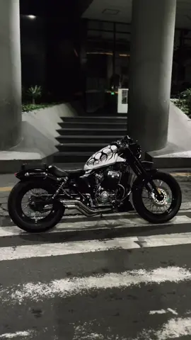 𝐁 ✪ 𝐉 ✪ #benellipe250 #benellipatagonianeagle250 #motorcustom #kustomkulture #bobber 