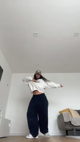 dc:@Emily🤍 #dance #dancechallenge #dancer #cartier #fyp #fy