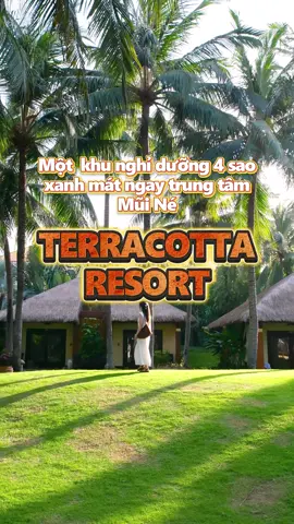 Lại thêm một resort với khung cảnh nên thơ, ngay trung tâm Mũi Né, có bãi biển riêng và hồ bơi rất xinh đẹp, các bungalow phòng nghỉ thì gần gũi với thiên nhiên rất xứng đáng cho 1 kỳ nghỉ dưỡng thú vị nè cả nhà ơi. Cùng Ngọc khám phá Terracotta Resort Mũi Né nhha ❤️#dulichcungngocngoc89 #ngocbookingphong #muinephanthiet #terracottamuine 