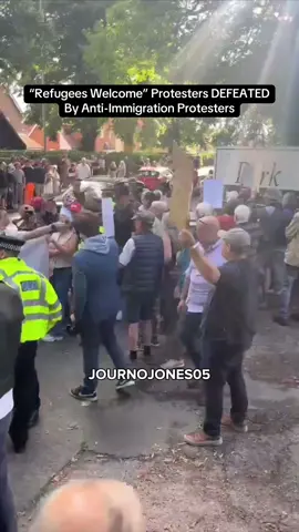 Since September 2023, Diss’s Park Hotel has been housing families of asylum seekers.  But from Monday (yesterday), this hotel was changed into an all-male, illegal immigration facility, despite concerns of the council and locals. #diss #locals #protest #protesters #norfolk #stoptheboats #protesting #enoughisenough #refugeeswelcome 