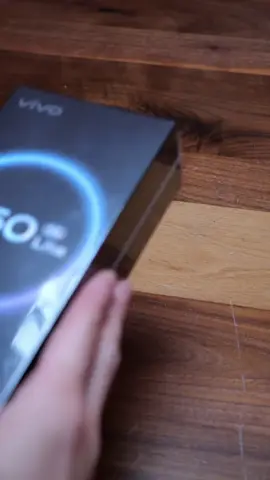Unboxing Vivo V50 Lite 5G