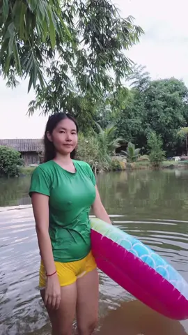 เล่นน้ำมันก็ต้องเปียก