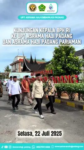 Kunjungan istimewa! Kepala Badan Penyelenggara Haji Republik Indonesia,Dr. KH. Mochammad Irfan Yusuf, hadir langsung ke UPT Asrama Haji Padang usai memberikan kuliah umum di Universitas Negeri Padang. Dalam kunjungan ini, beliau menekankan pentingnya integrasi dan transformasi layanan haji menuju standar pelayanan profesional berbasis corporate thinking. 🚀 Didampingi oleh Kepala Biro Keuangan dan Umum BPH RI, H. Slamet, rombongan disambut hangat oleh Kepala UPT Dr. H. Afrizen dan Kabid PHU Kanwil Kemenag Sumbar. Mereka meninjau fasilitas dan berdiskusi tentang masa depan UPT Asrama Haji dalam sistem baru penyelenggaraan haji. UPT Asrama Haji Embarkasi Padang diproyeksikan menjadi bagian penting dari Badan Penyelenggara Haji RI ke depan! Yuk, simak momen inspiratif dan penuh motivasi dari kunjungan ini melalui video berikut. Saksikan bagaimana semangat perubahan dan dedikasi pegawai UPT Asrama Haji Embarkasi Padang terus dijaga demi melayani tamu-tamu Allah dengan lebih baik lagi. 🙌 #AsramaHajiPadang #BPHRI #CorporateThinking #PelayananHaji #UPTBertransformasi #TransformasiLayananHaji #KemenagRI #HajiSumbar #JemaahHaji2025