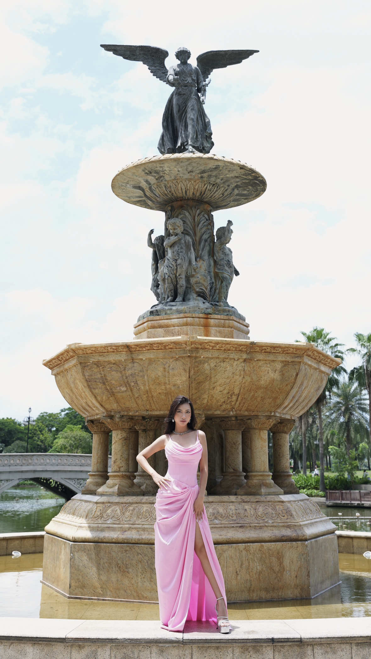 My name is Pink and I’m really glad to meet you! 💖🦋 #lekimquedan  #fashiontok #fashion 