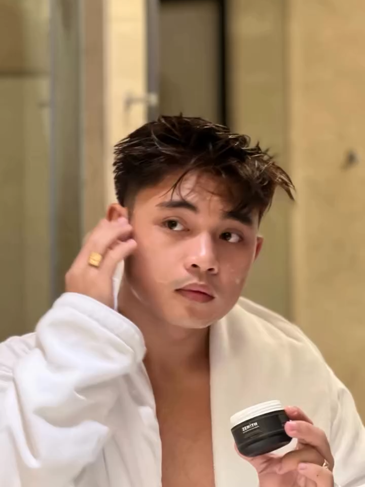 New addition to my skincare routine — Zenith Anti-Aging Beef Tallow Cream. 🧴 Been using it lately and it’s really helped with my dry, sensitive skin. All-natural, no hassle, and it works. Guys, skincare isn’t just for women. Trust me, your skin will thank you. 👊 Video from @kistermorata #zenithph #tryzenithph #antiaging #beeftallow #skincareformenph #ZenithSkincare #KisterMorata
