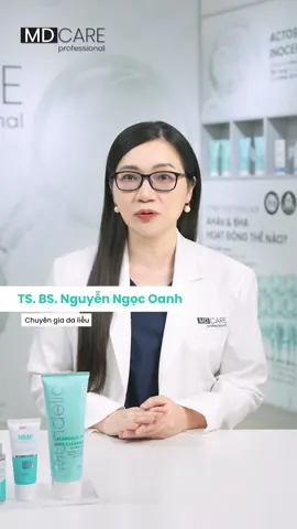 💦 Sản phẩm làm sạch lý tưởng là sản phẩm vừa giúp làm sạch hiệu quả vừa giúp bảo vệ lớp lipid của da. Vậy cần lưu ý gì khi lựa chọn sản phẩm làm sạch đáp ứng được những tiêu chí trên và phù hợp với làn da của bạn? Cùng lắng nghe những chia sẻ từ TS BS Nguyễn Ngọc Oanh nhé 🩵 #mdcare #mdcarevietnam #ScienceMeetsBeauty 