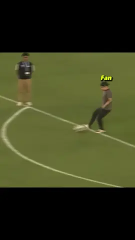When the Fans Get Bored😱#fyp #football #Soccer 