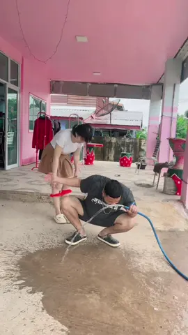 ขอผ้าเช็ดหน่อย